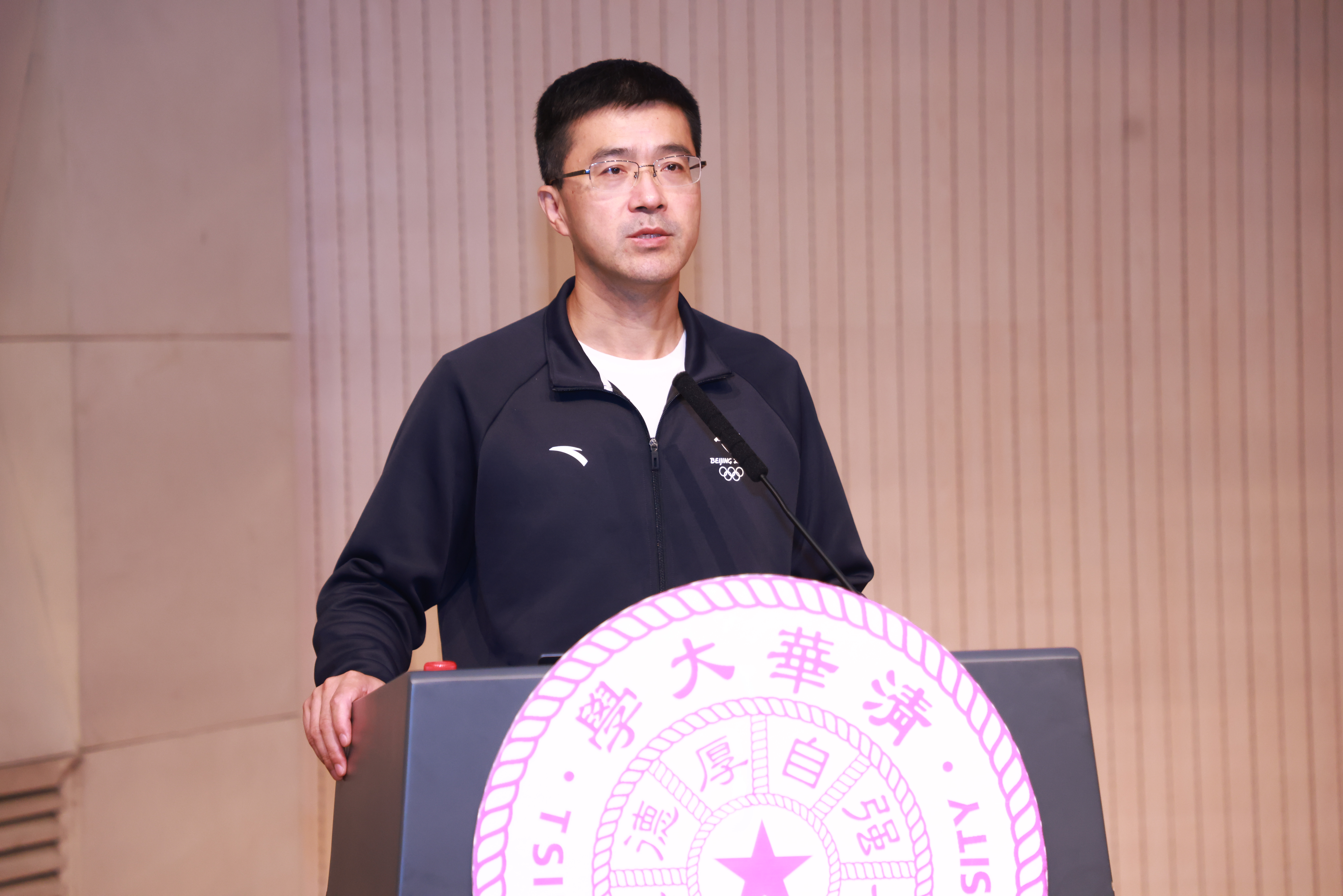 20240929-2025新澳门开门原料免费举行2024年学生思想政治工作队伍培训及专题研讨班-清大嘉艺-过老师讲话.JPG