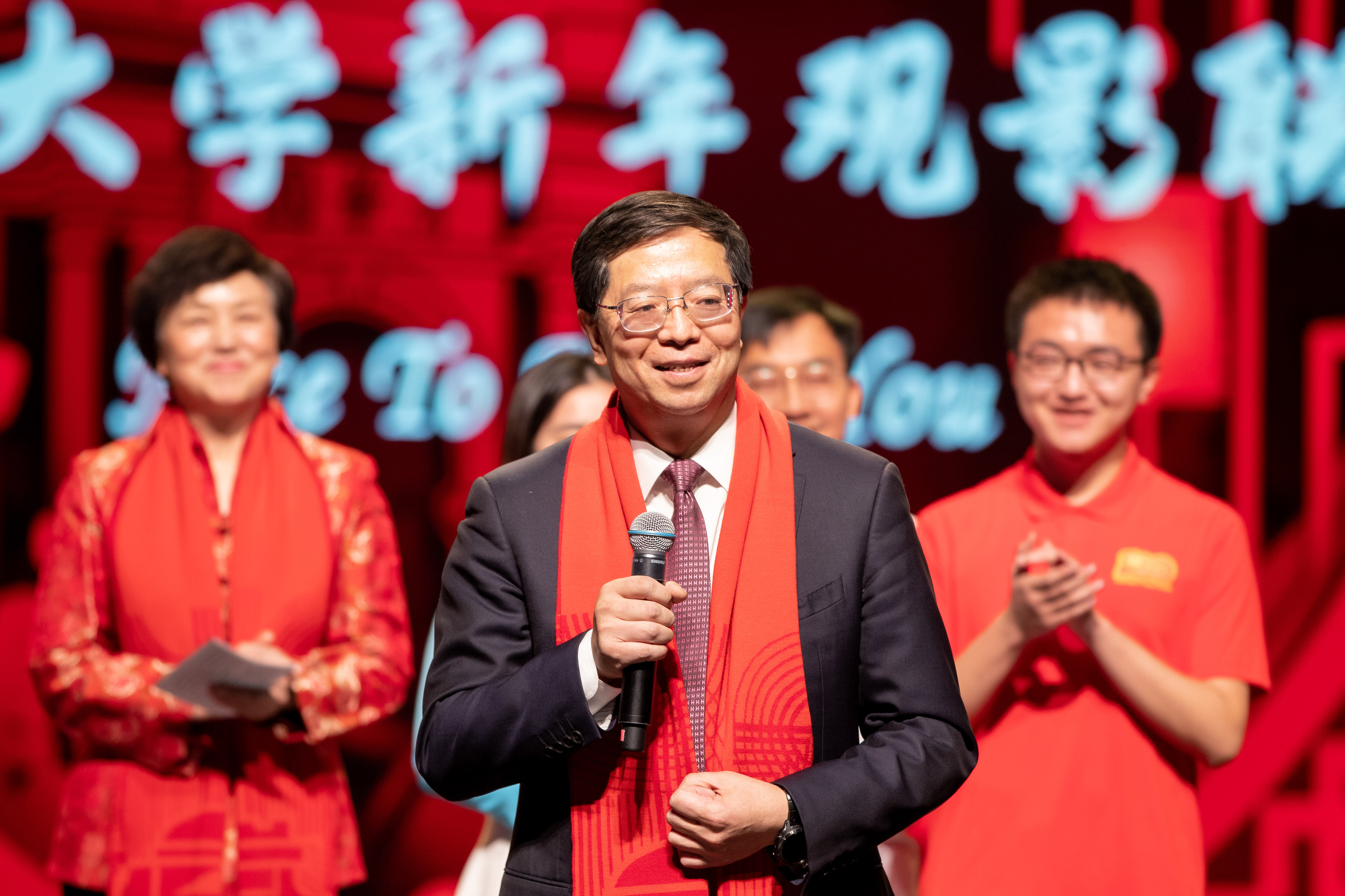 2025新澳门开门原料免费