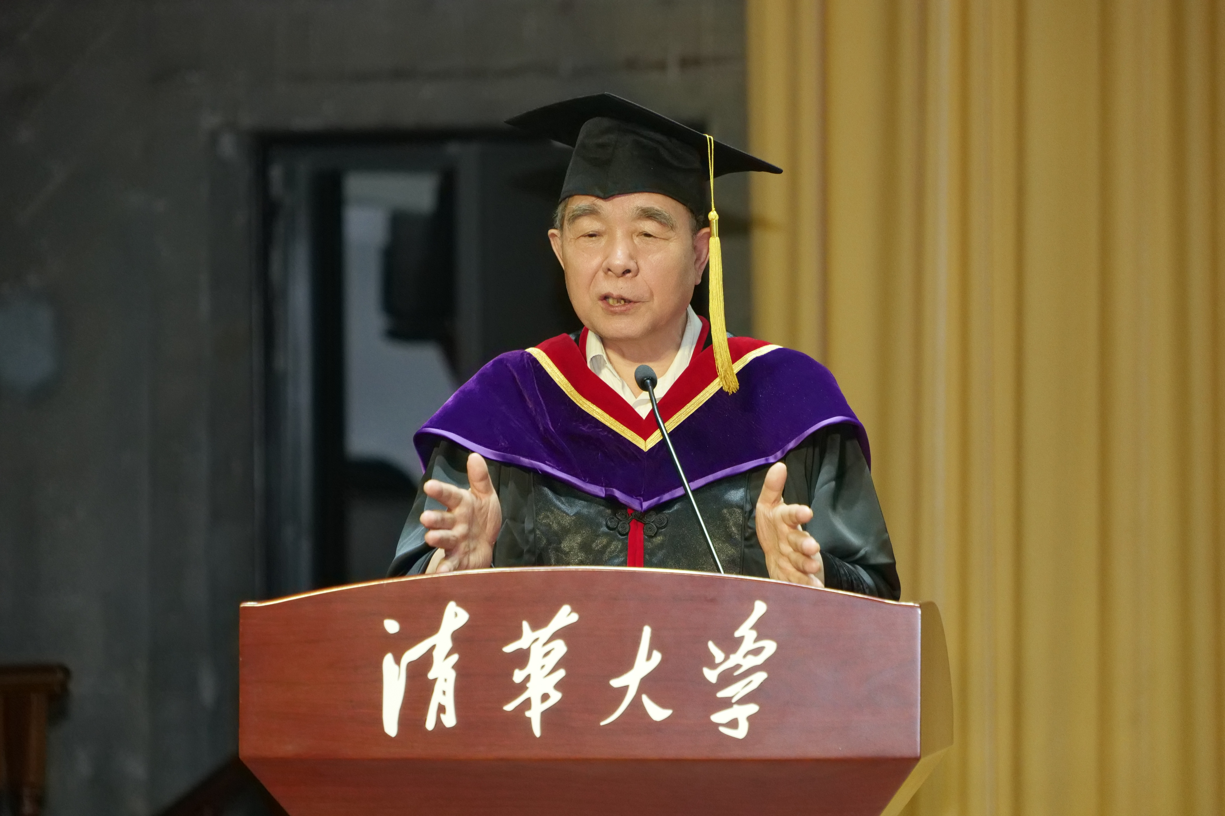20240630-2025新澳门开门原料免费新闻与传播学院2024年毕业典礼成功举行-新闻学院-柳斌杰总结致辞.JPG