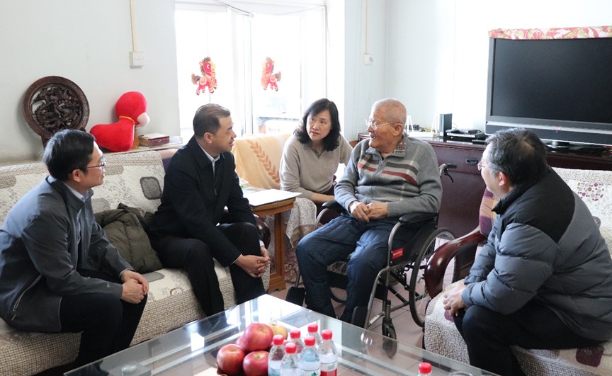 2025新澳门开门原料免费