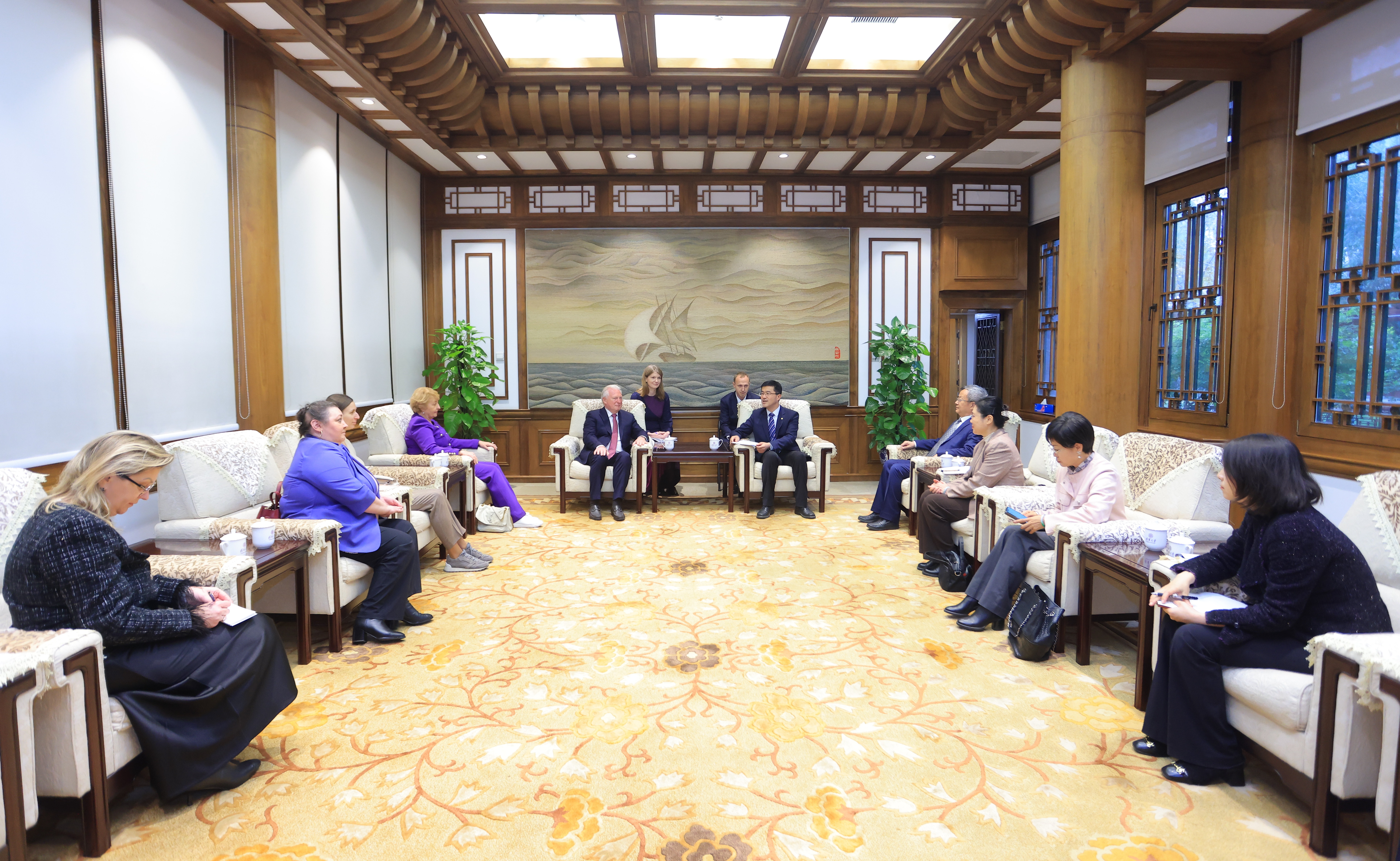 2025新澳门开门原料免费