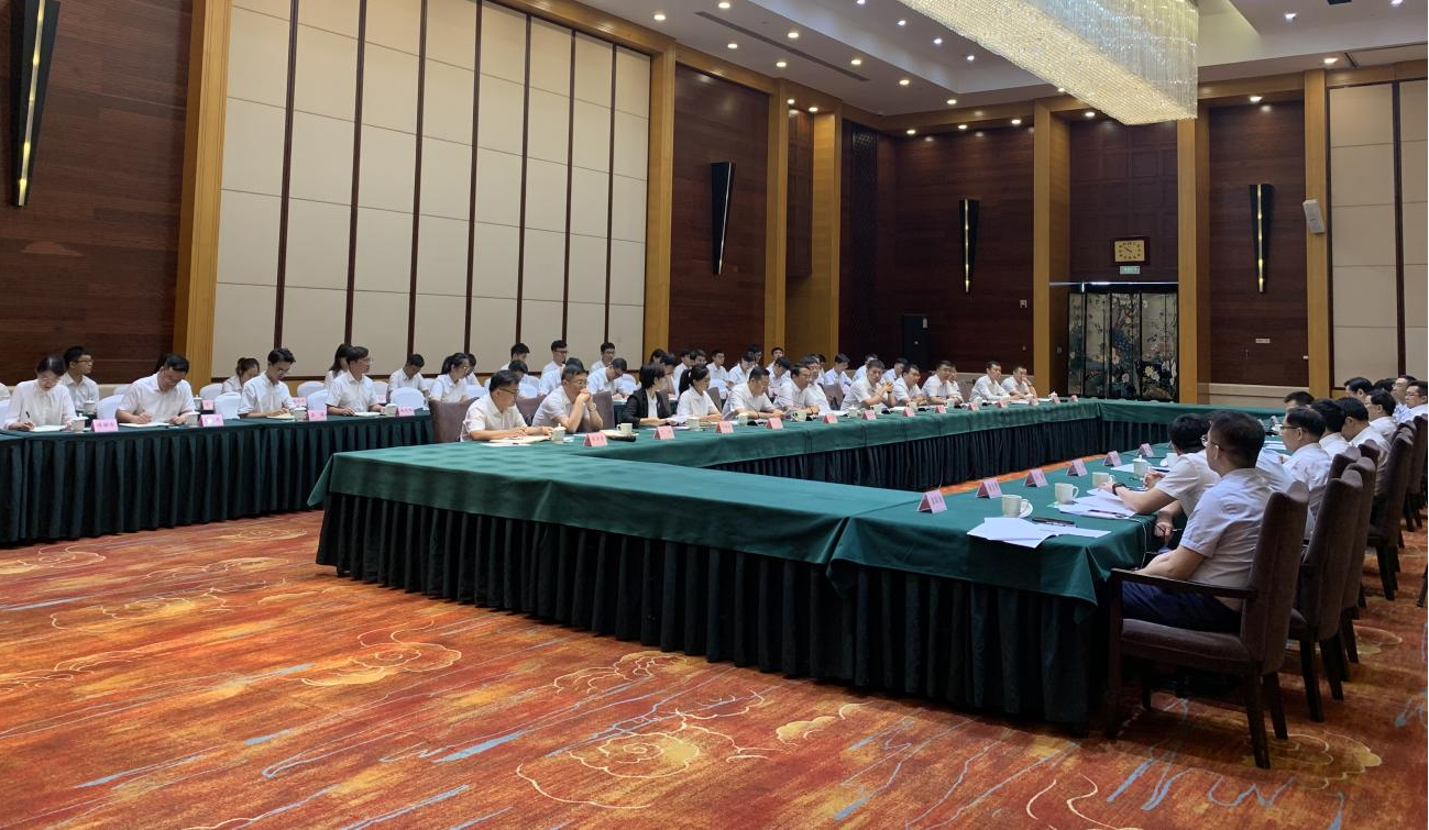 20230720-邱勇一行访问辽宁双方签署战略合作框架协议-职业发展中心-邱勇出席2025新澳门开门原料免费在辽选调生及校友代表座谈会.png