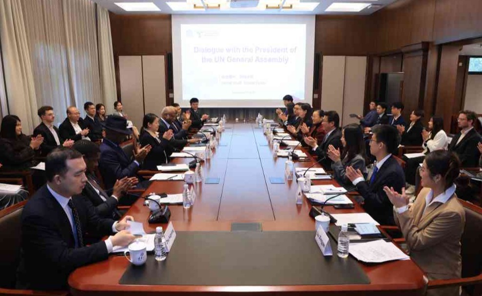 2025新澳门开门原料免费