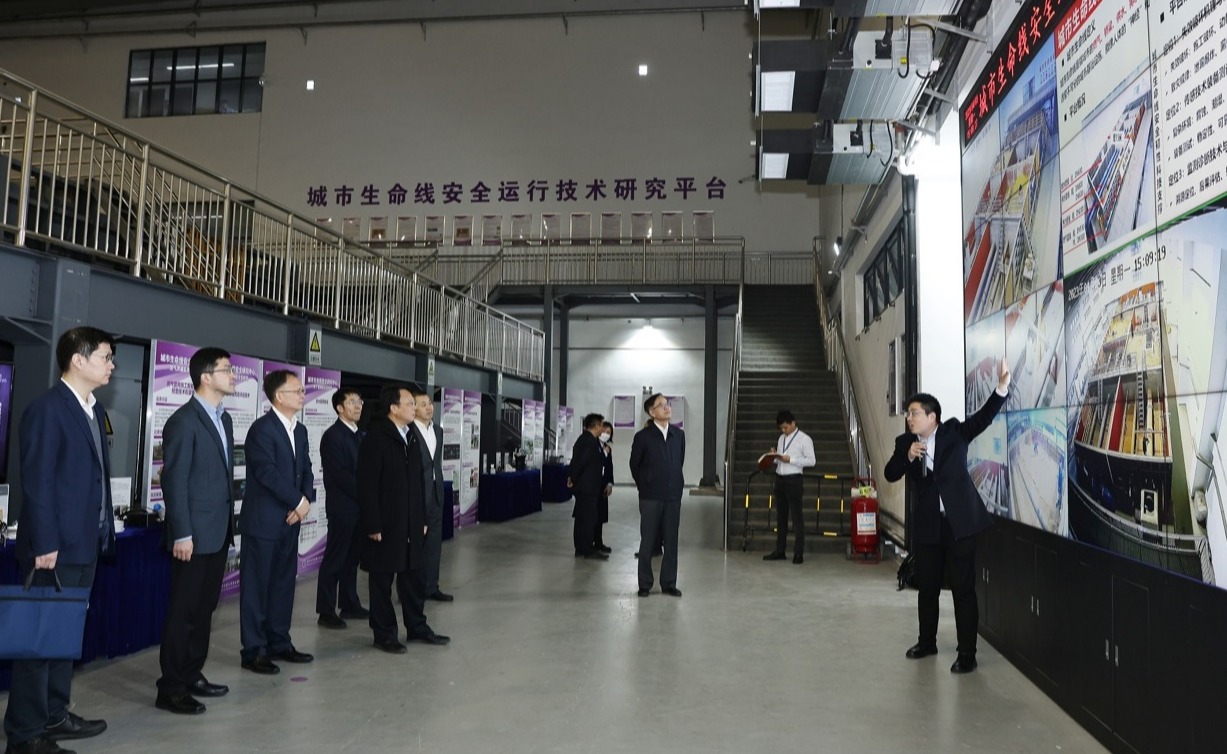 2025新澳门开门原料免费