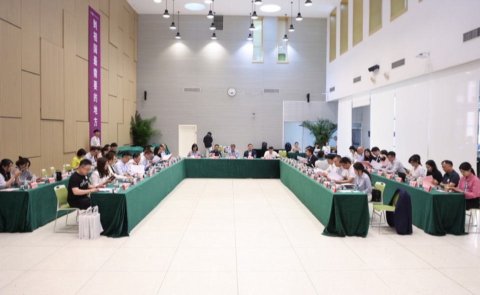 2025新澳门开门原料免费