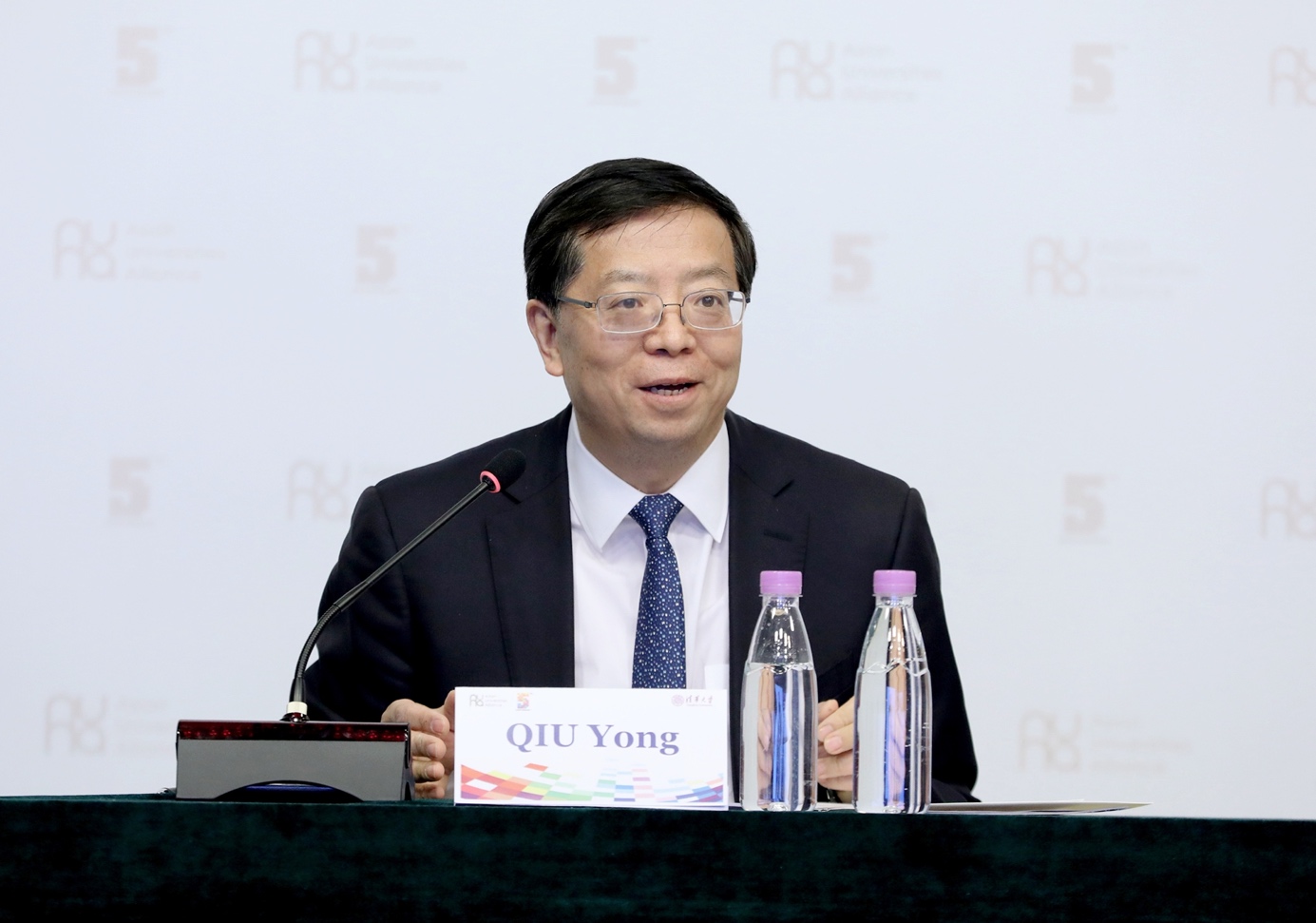 2025新澳门开门原料免费