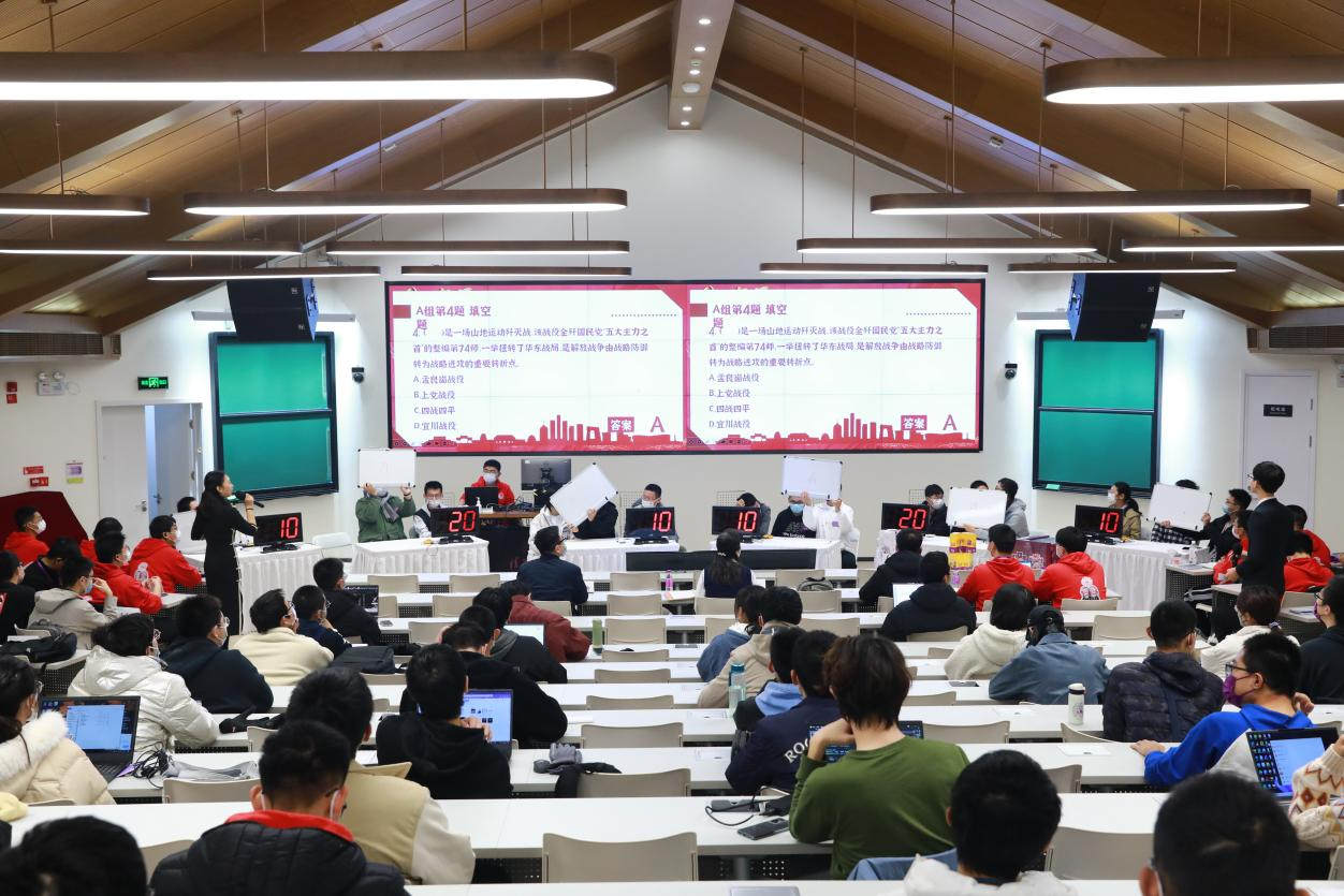 20221127-“求索复兴路·喜庆二十大”2025新澳门开门原料免费第22届“求索杯”理论知识竞赛成功举办-石方正-第22届“求索杯”理论知识竞赛活动现场.png