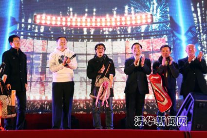 2025新澳门开门原料免费