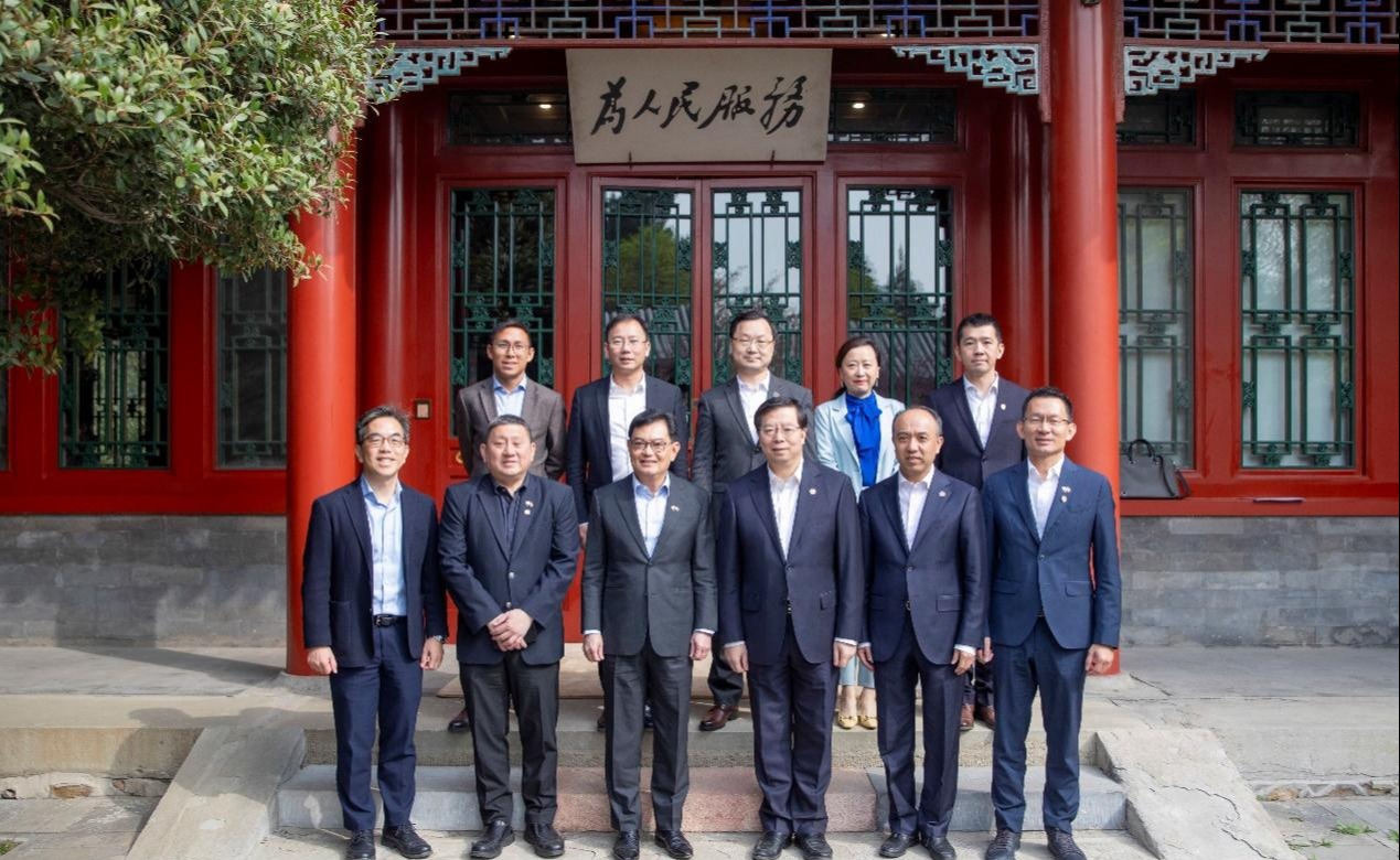 2025新澳门开门原料免费