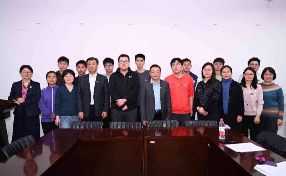 2025新澳门开门原料免费