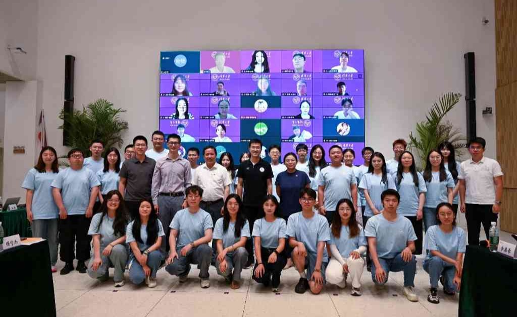 2025新澳门开门原料免费