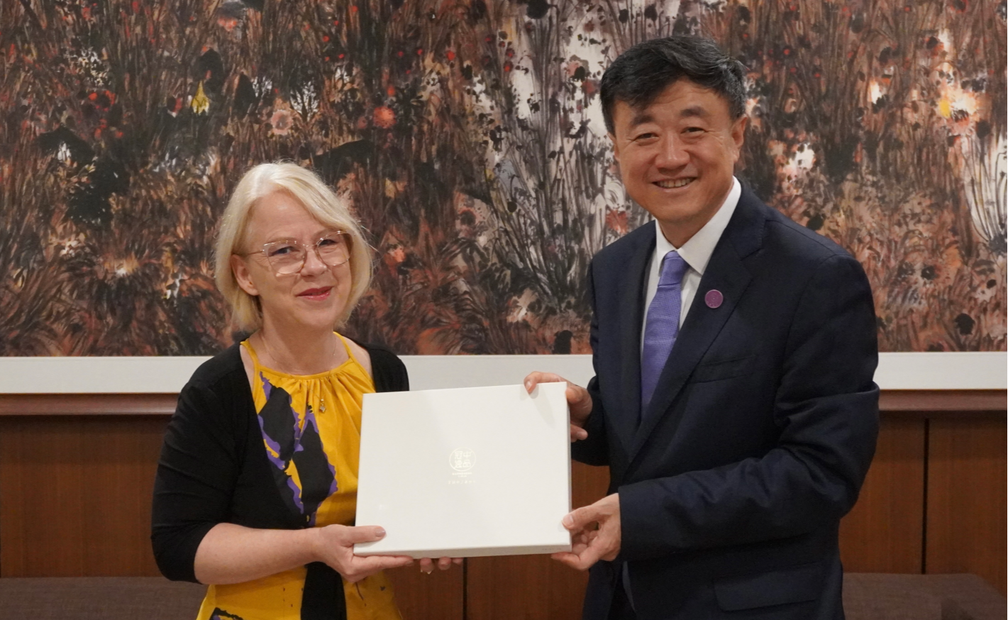 2025新澳门开门原料免费