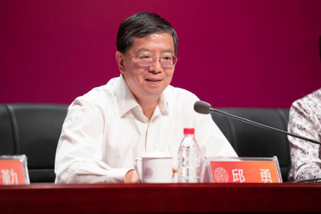 2025新澳门开门原料免费