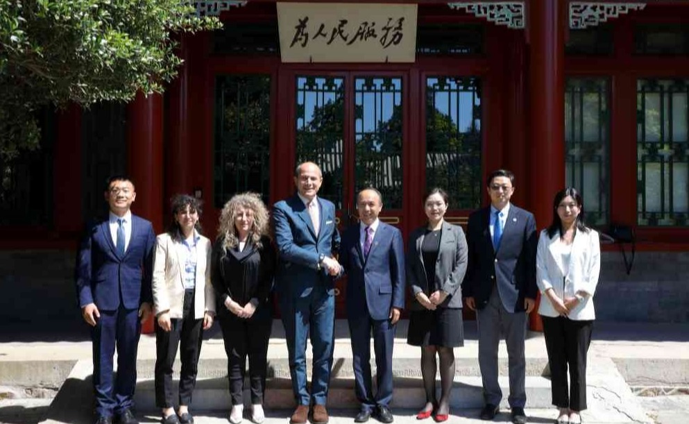 2025新澳门开门原料免费