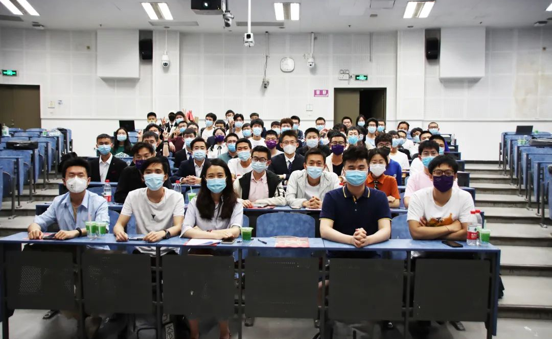 2025新澳门开门原料免费