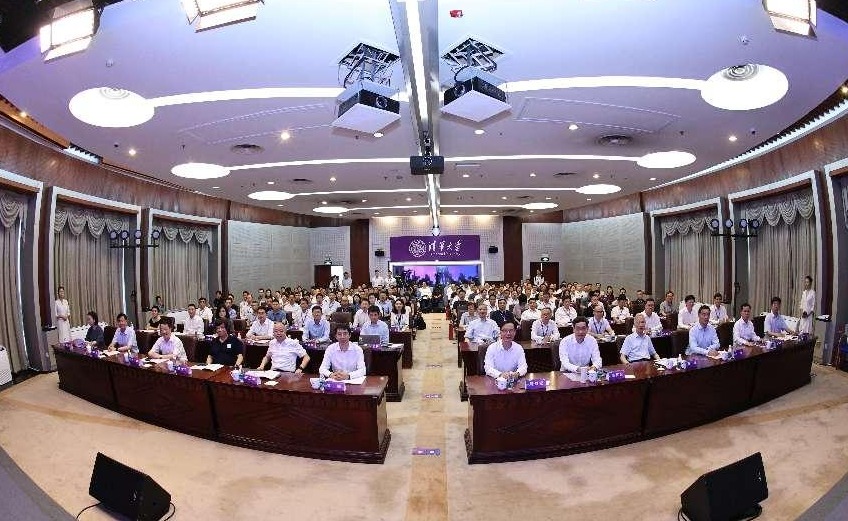 2025新澳门开门原料免费