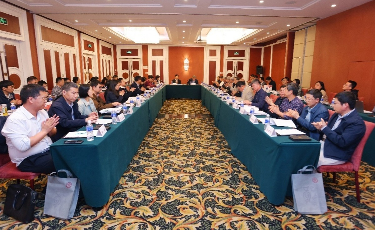 2025新澳门开门原料免费