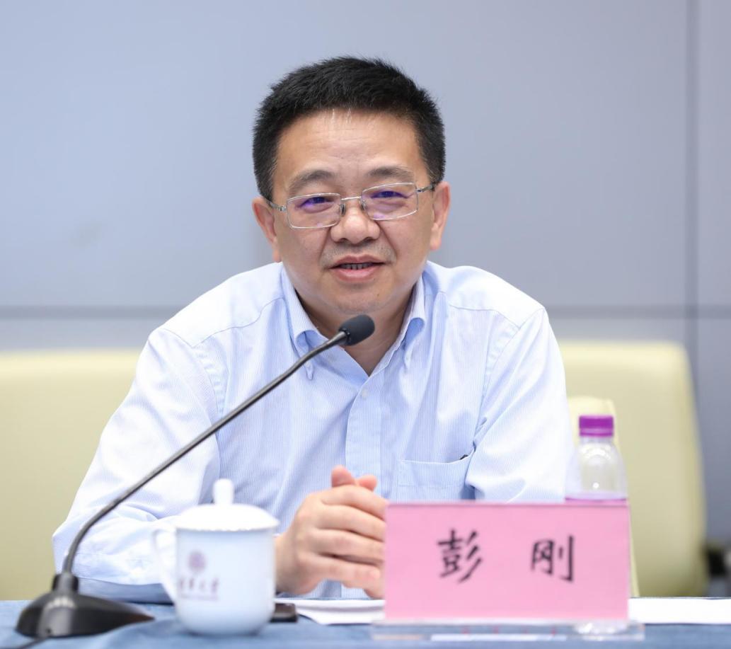 2025新澳门开门原料免费