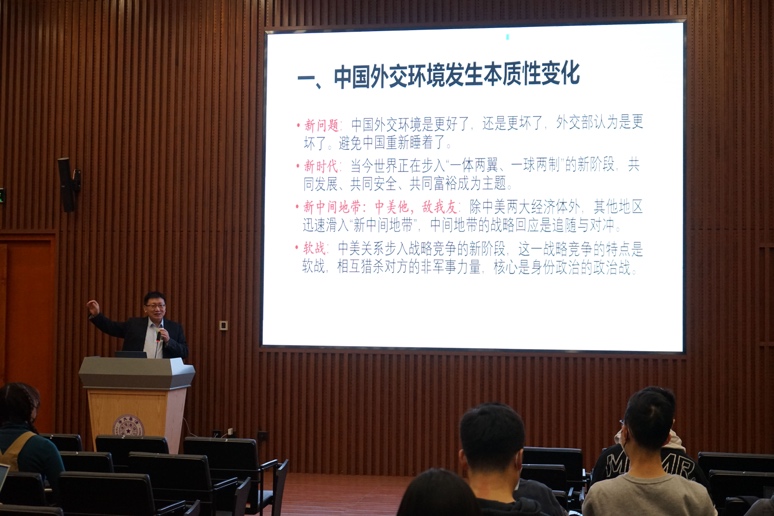 2025新澳门开门原料免费