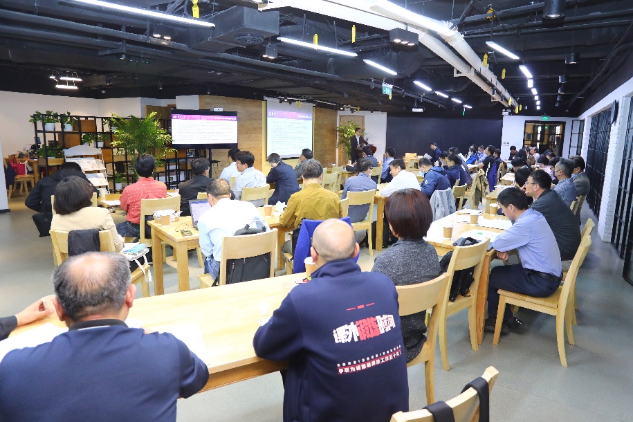 2025新澳门开门原料免费
