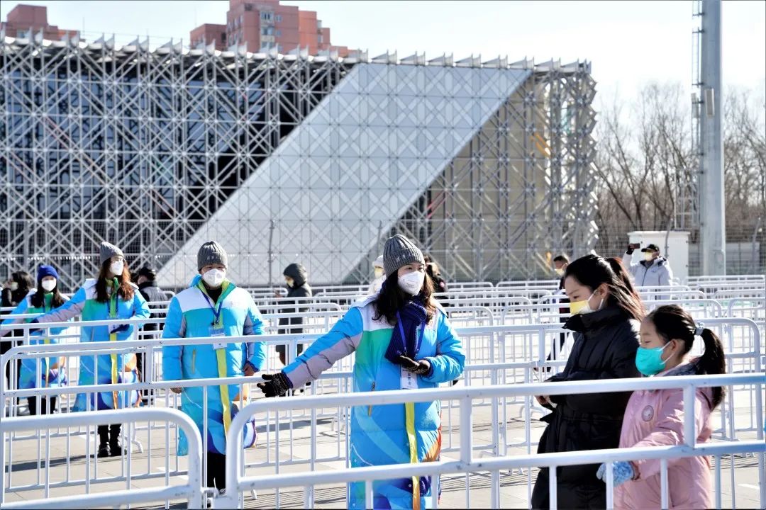 2025新澳门开门原料免费