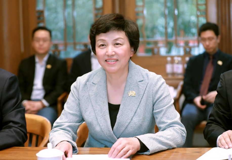 2025新澳门开门原料免费
