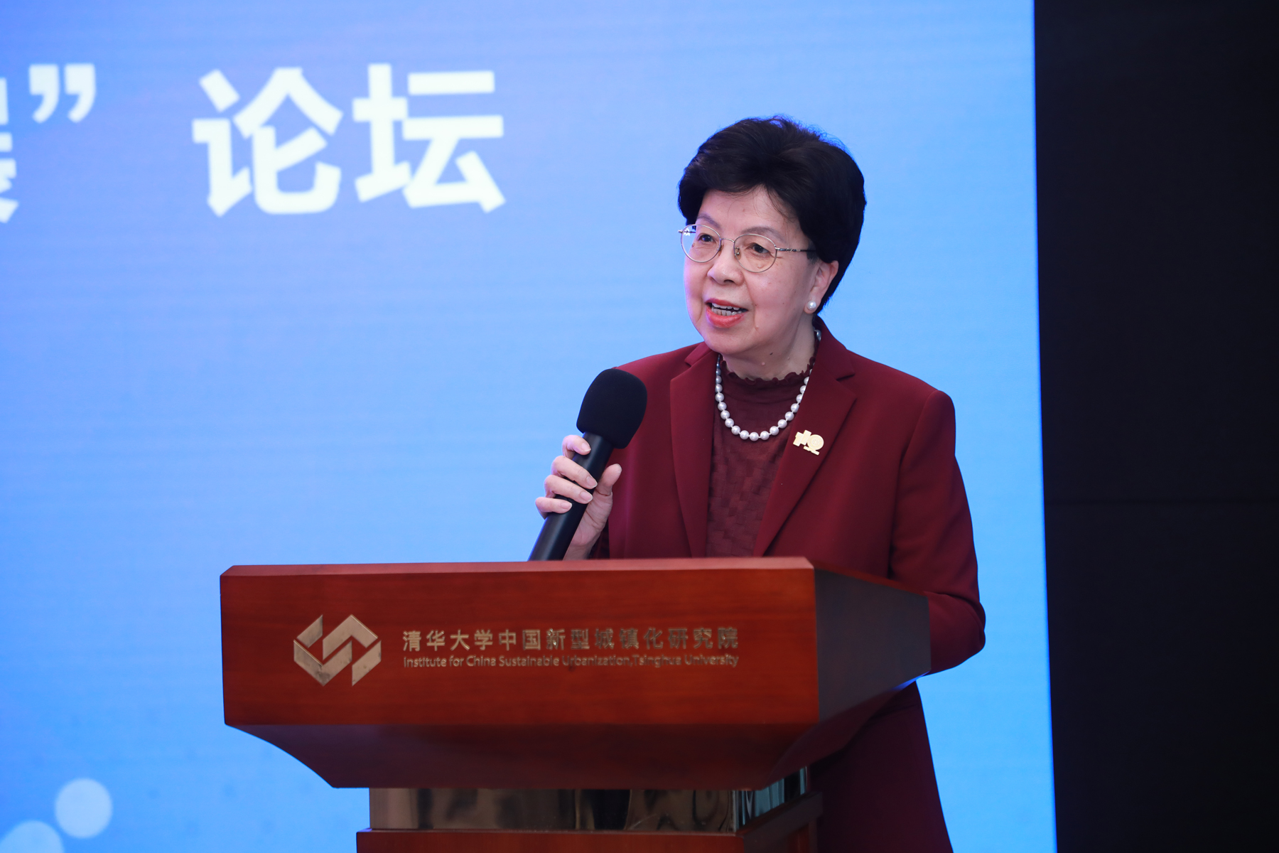 2025新澳门开门原料免费