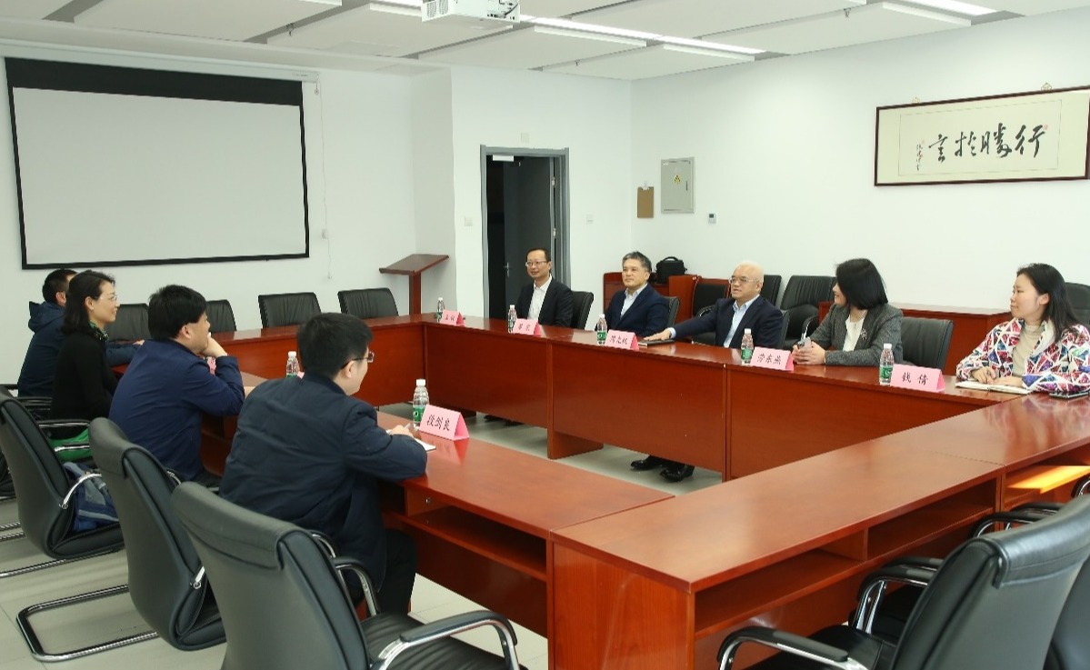 2025新澳门开门原料免费