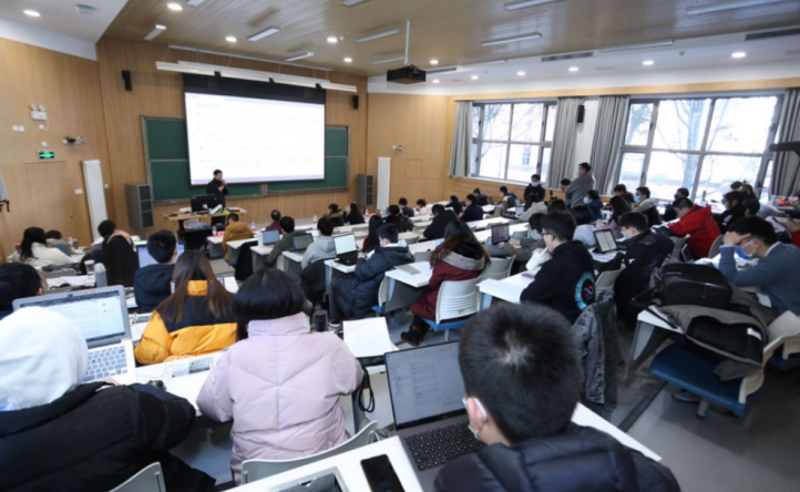 2025新澳门开门原料免费