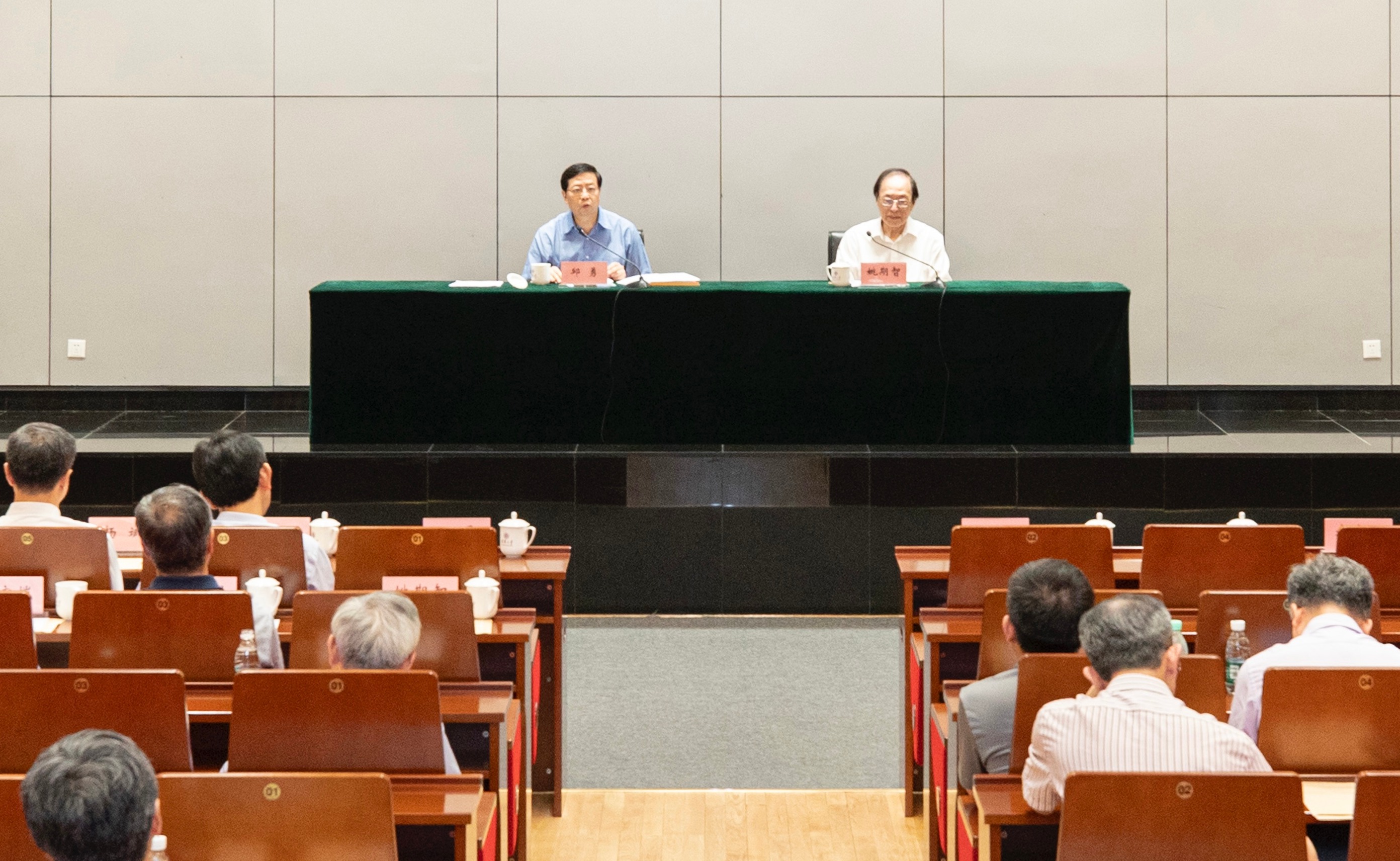 2025新澳门开门原料免费