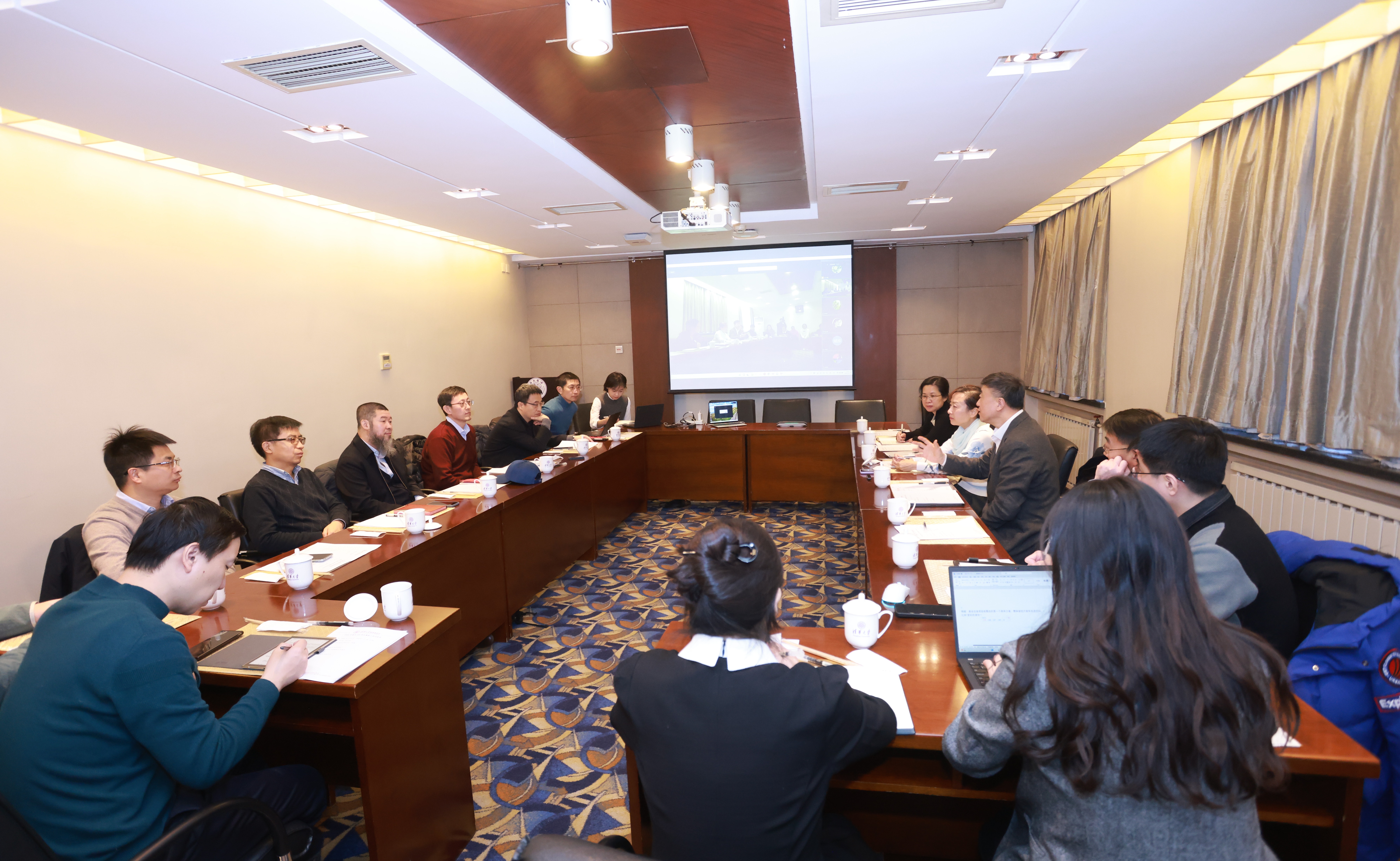 2025新澳门开门原料免费