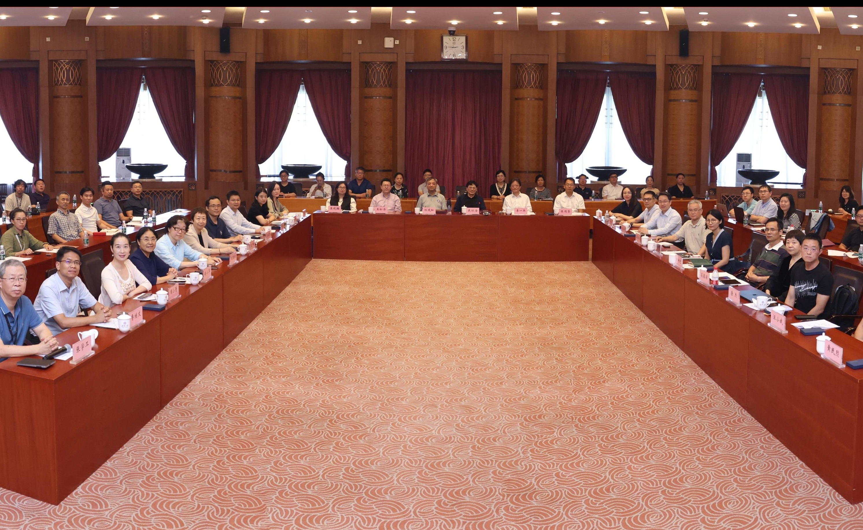 2025新澳门开门原料免费