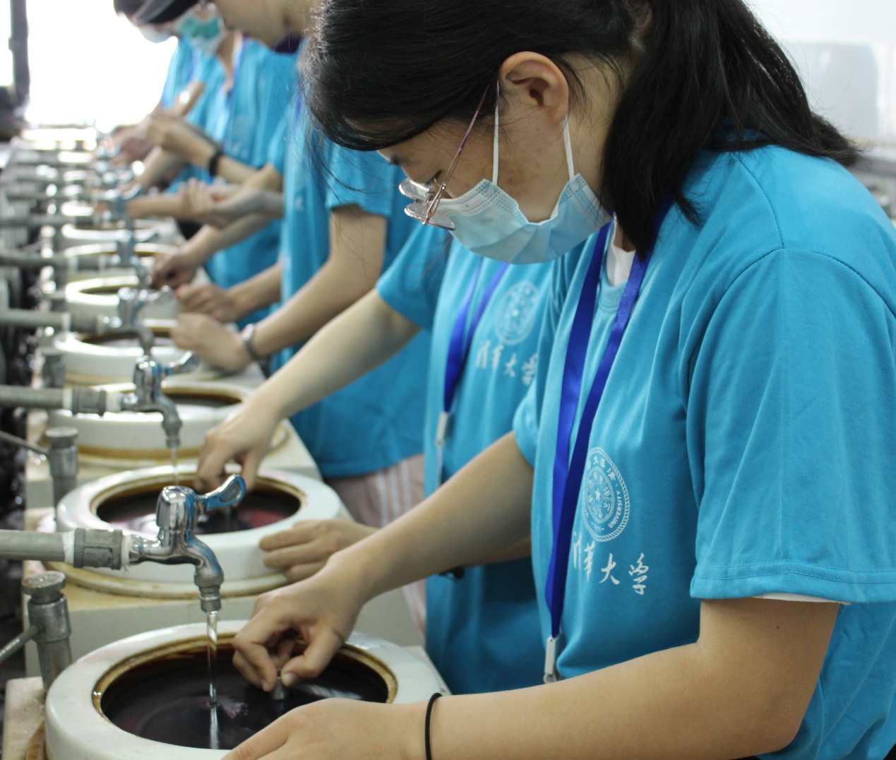 2025新澳门开门原料免费