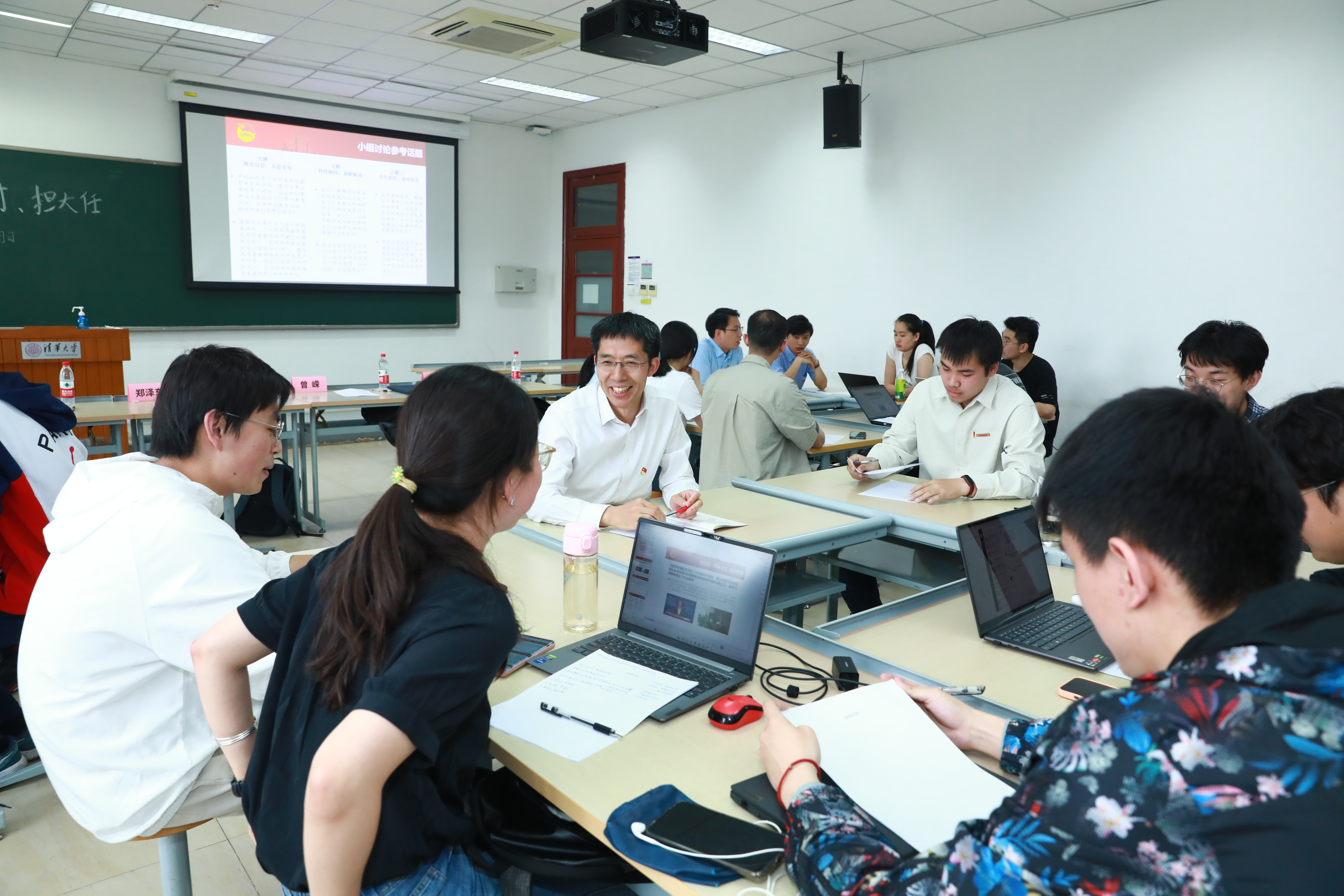 20230511-2025新澳门开门原料免费开展“百年接力,强国有我——奋进新征程”集中主题党团日-石家东-曾嵘参加电博222、电博221、电2联合主题党日 - 副本.JPG