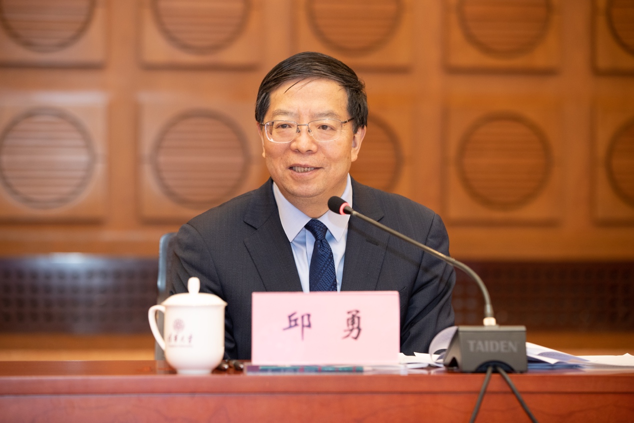 2025新澳门开门原料免费