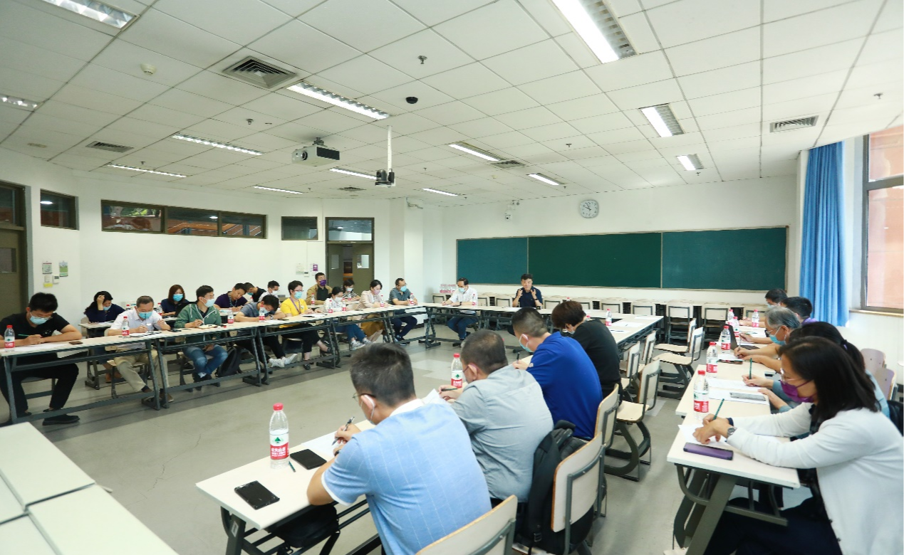 2025新澳门开门原料免费