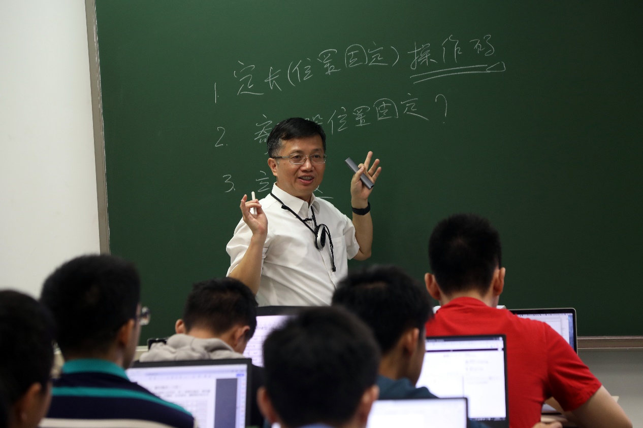 2025新澳门开门原料免费