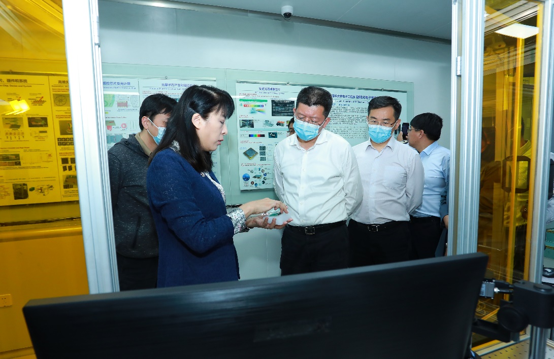 2025新澳门开门原料免费