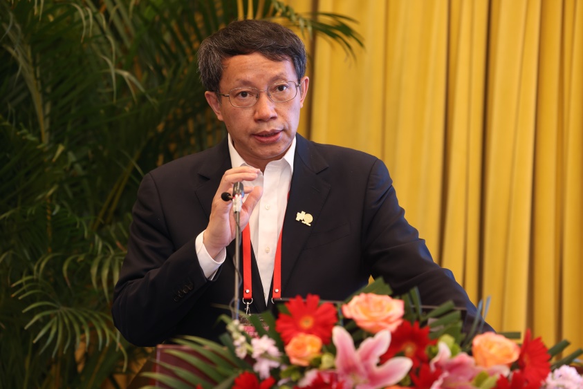 2025新澳门开门原料免费