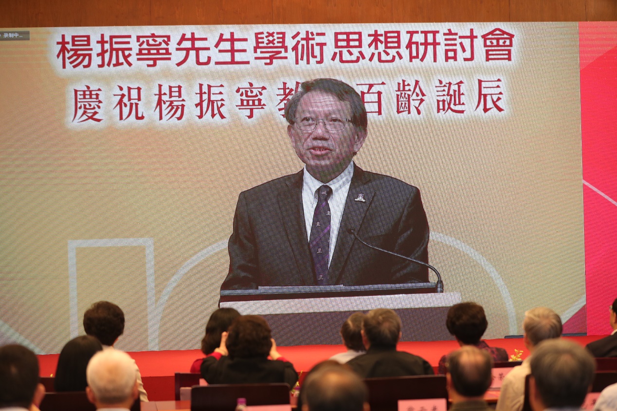 2025新澳门开门原料免费