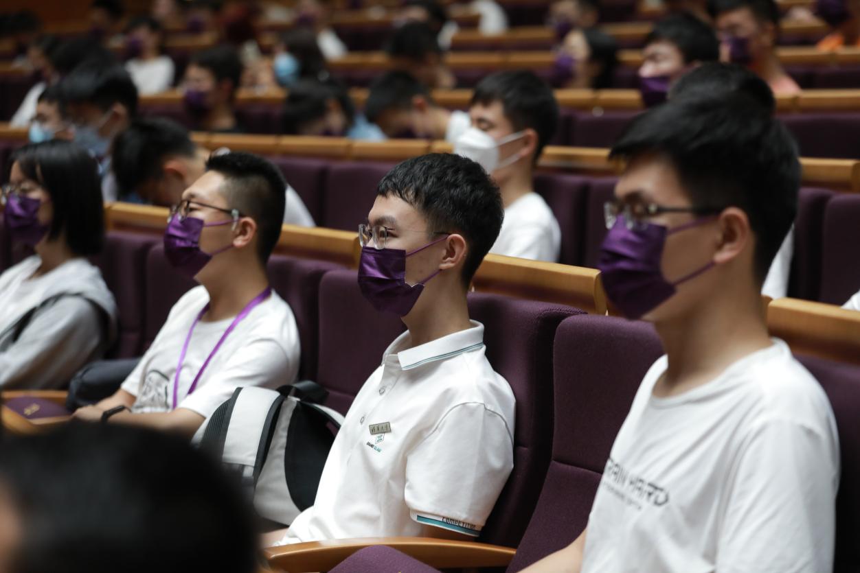 2025新澳门开门原料免费