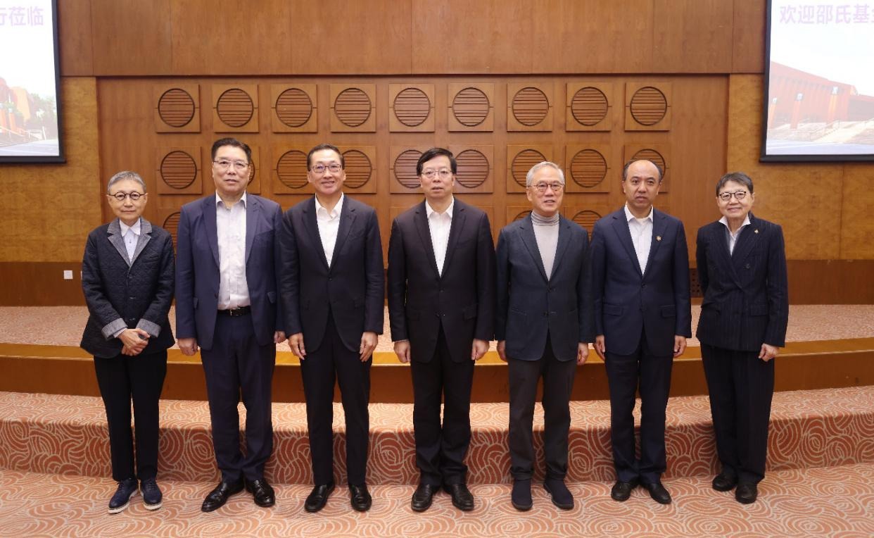 2025新澳门开门原料免费
