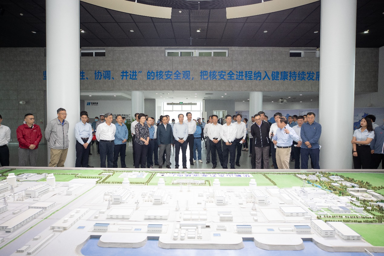 2025新澳门开门原料免费
