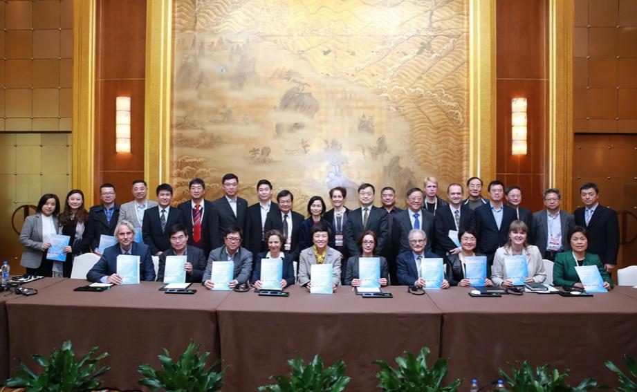 2025新澳门开门原料免费