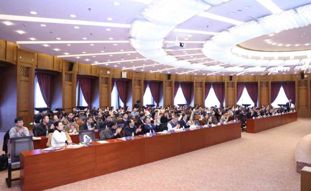2025新澳门开门原料免费
