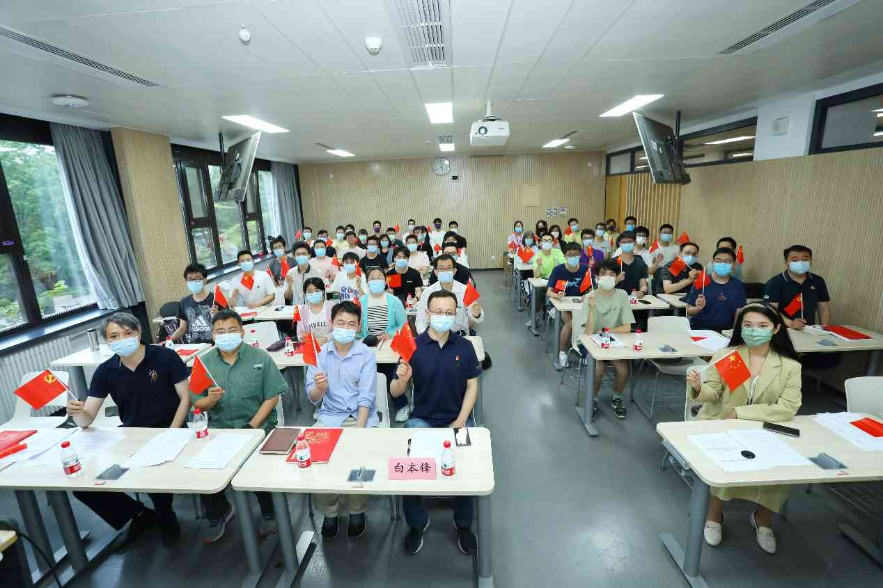 2025新澳门开门原料免费