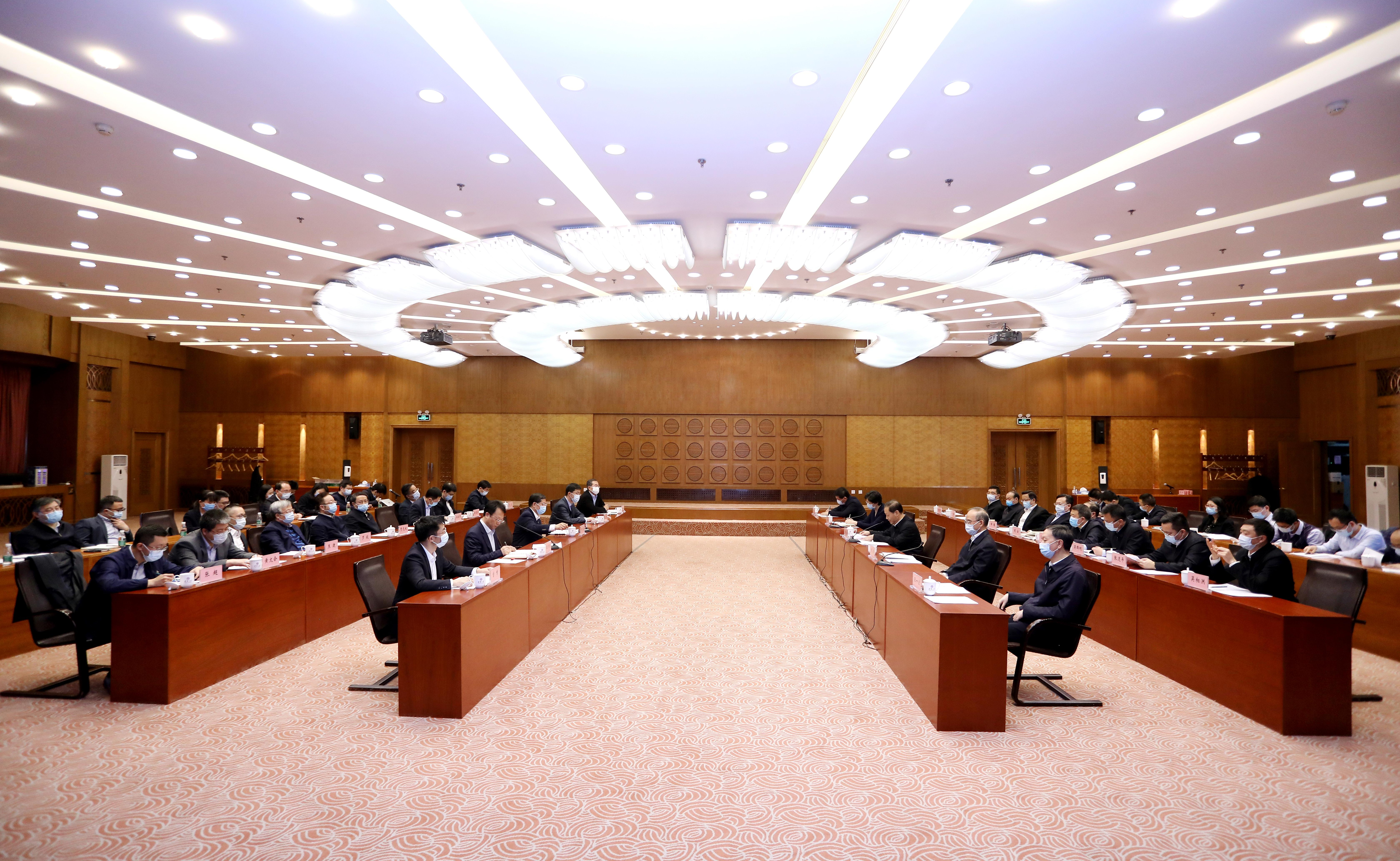 2025新澳门开门原料免费