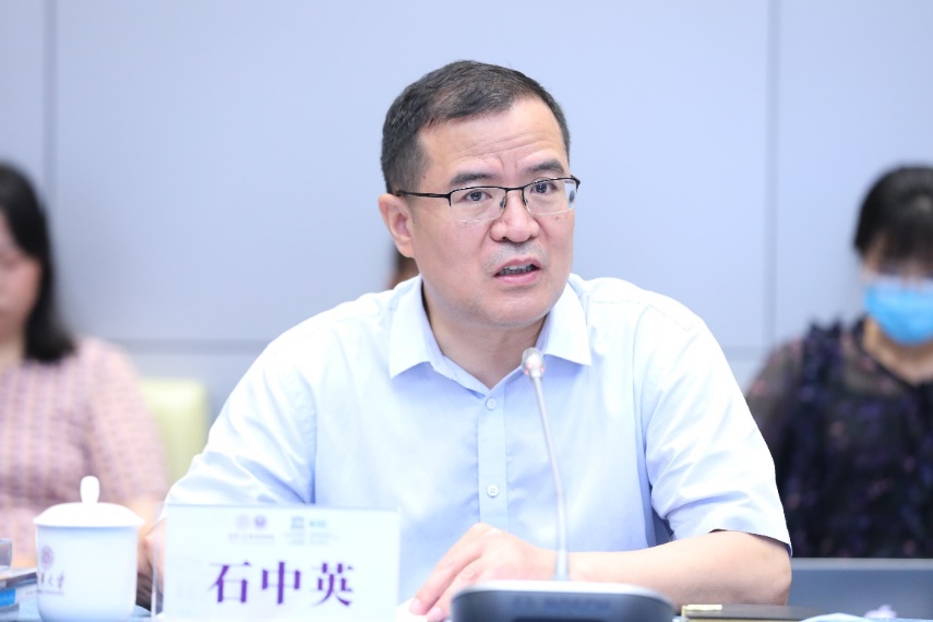 2025新澳门开门原料免费