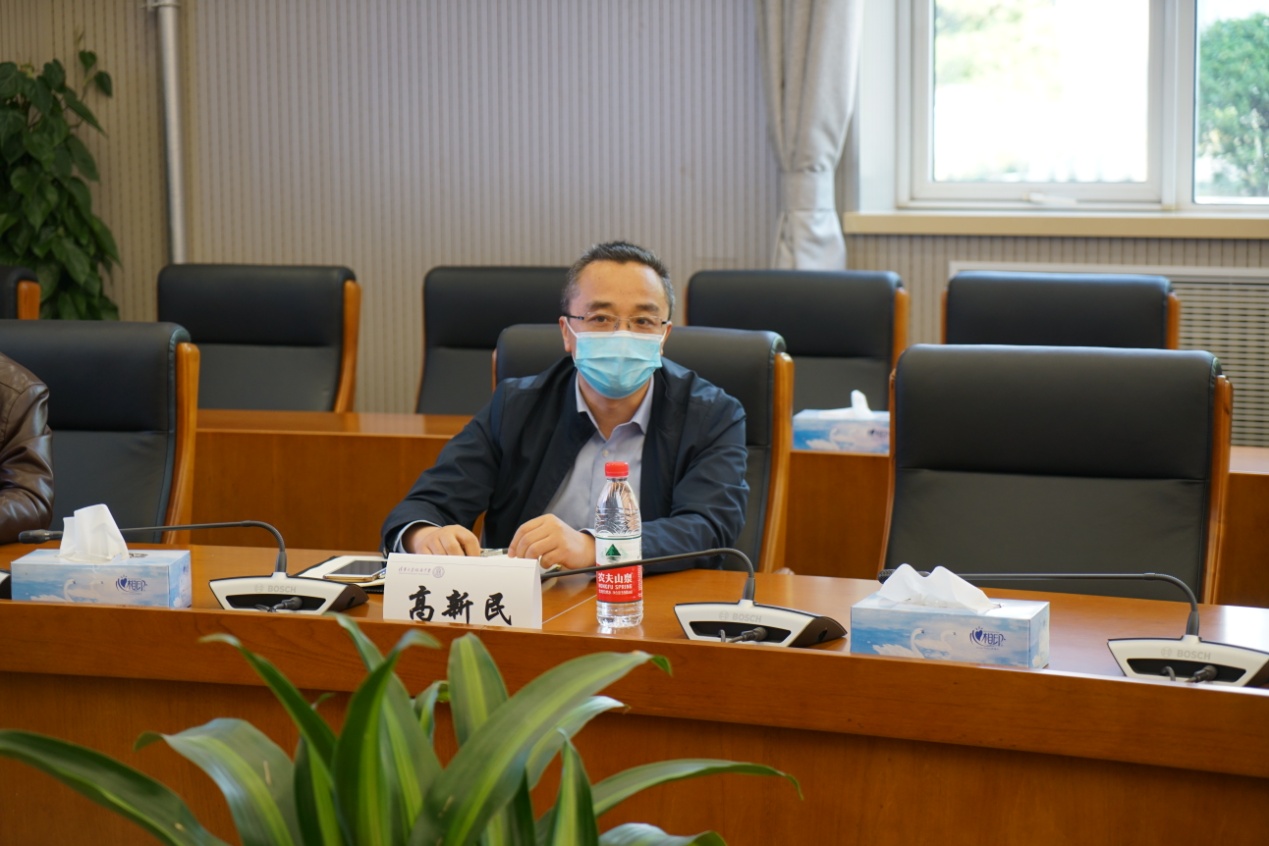 2025新澳门开门原料免费