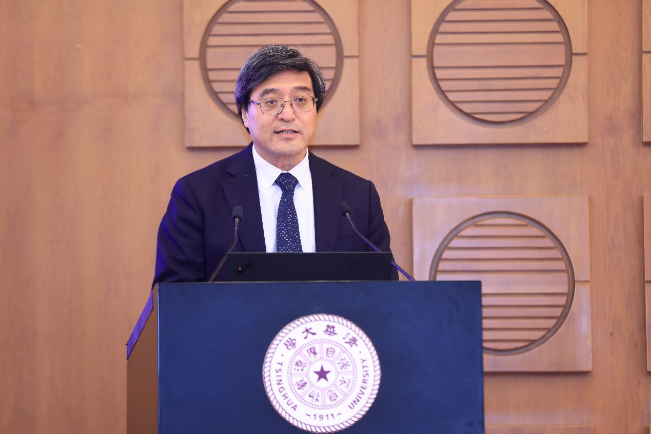 2025新澳门开门原料免费